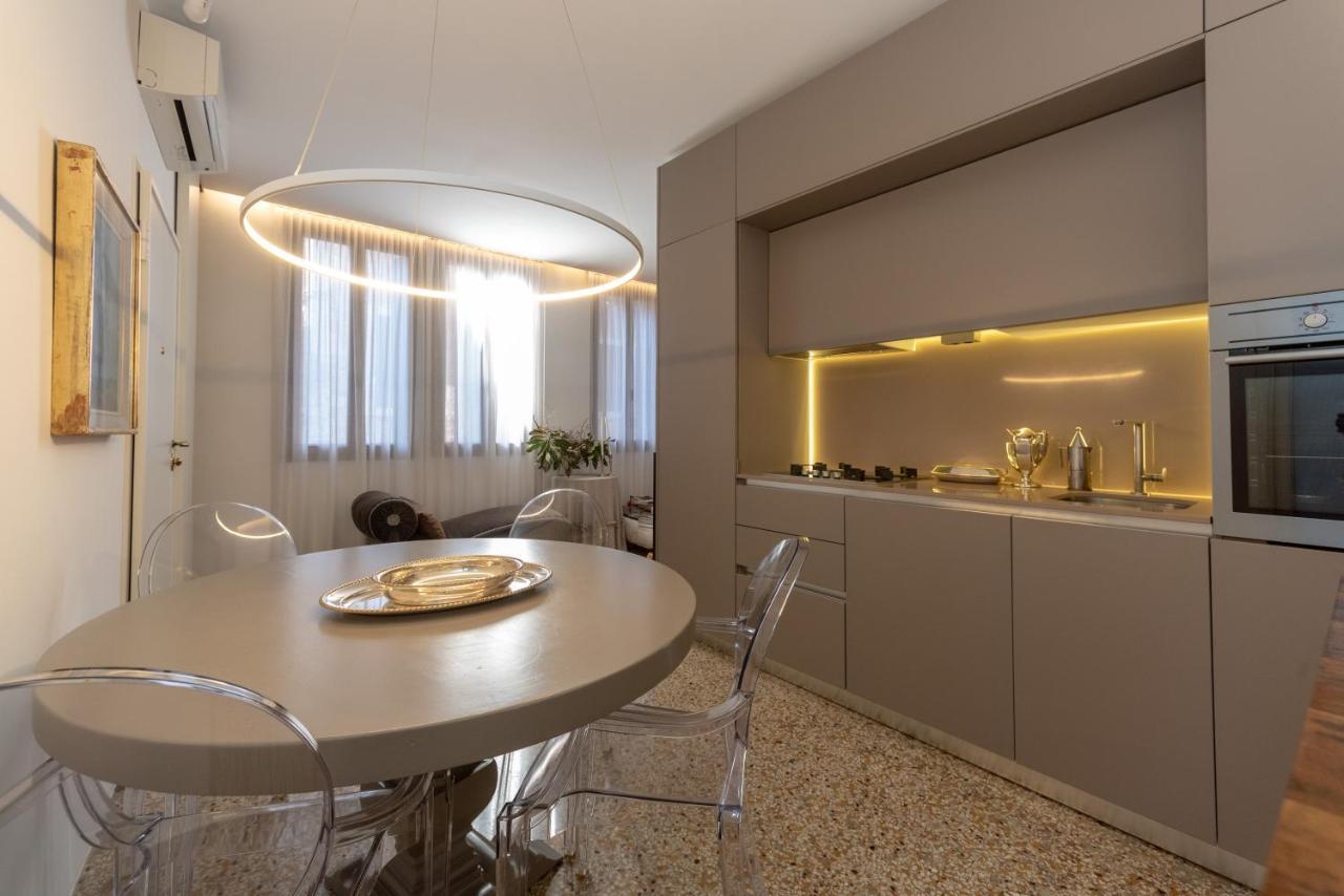 Suite Vivaldi Venice Exterior photo